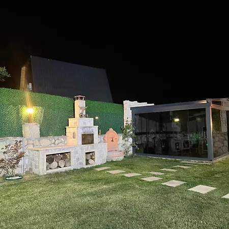 Medasuite Stone House With Detached Pool וילה *