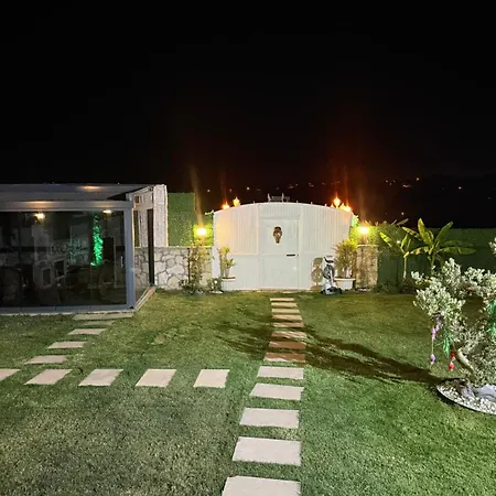 Medasuite Stone House With Detached Pool *