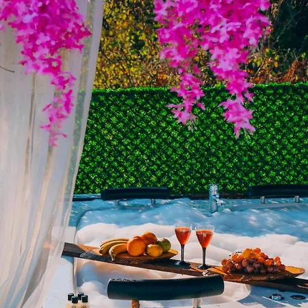 Medasuite Stone House With Detached Pool Kandira