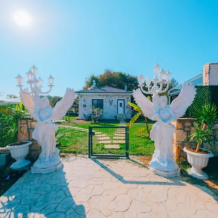 וילה Medasuite Stone House With Detached Pool Kandira