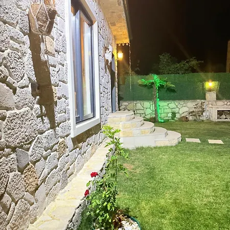 Medasuite Stone House With Detached Pool *