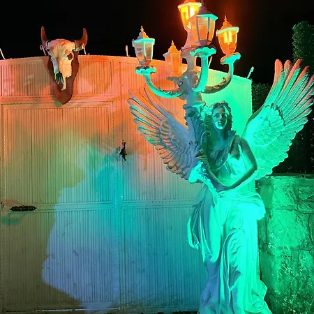 Medasuite Stone House With Detached Pool *