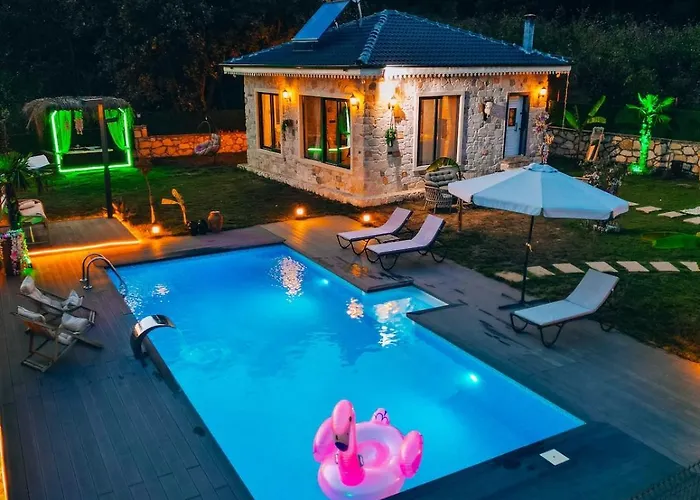 Medasuite Stone House With Detached Pool Villa Kandıra