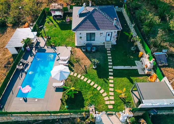 Medasuite Stone House With Detached Pool * Kandıra
