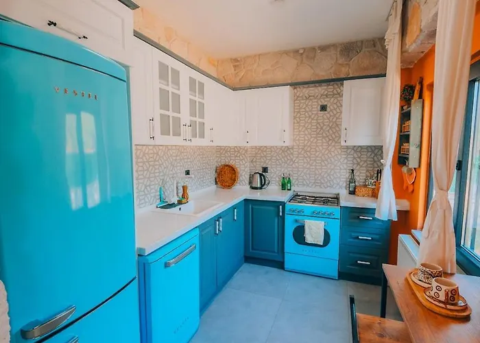 Medasuite Stone House With Detached Pool Villa *