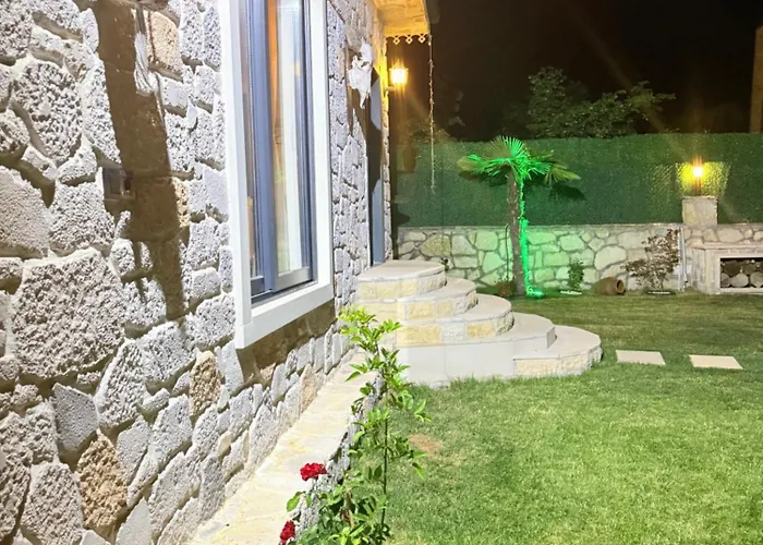 Medasuite Stone House With Detached Pool *